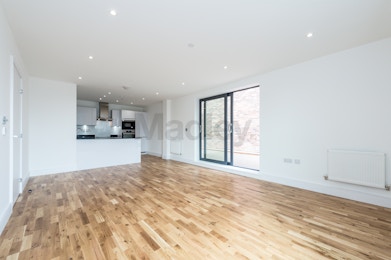 Fantastic Two Bedroom Property Available to Rent in Brand New Development of City View Point!